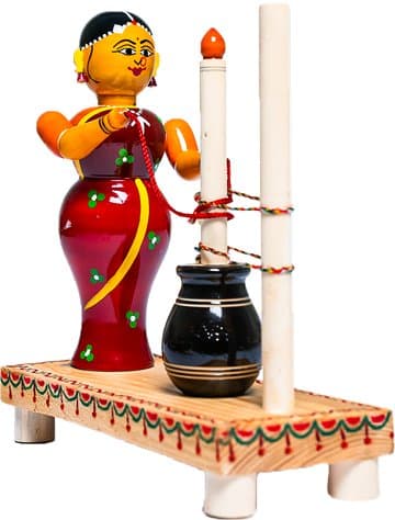 Etikoppaka Milk Chilling Lady - View 3