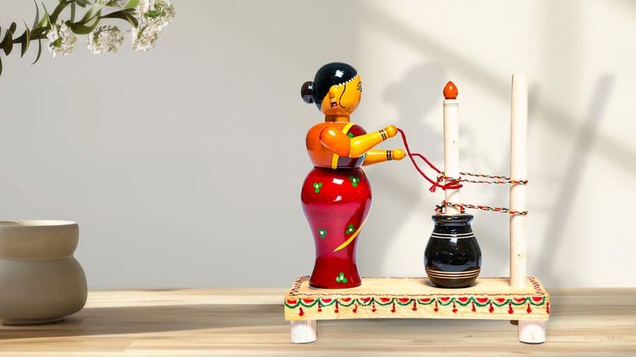 Etikoppaka Milk Chilling Lady