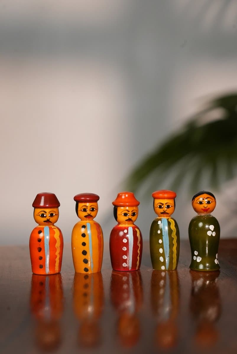 Etikoppaka Pencil Caps 5 In 1